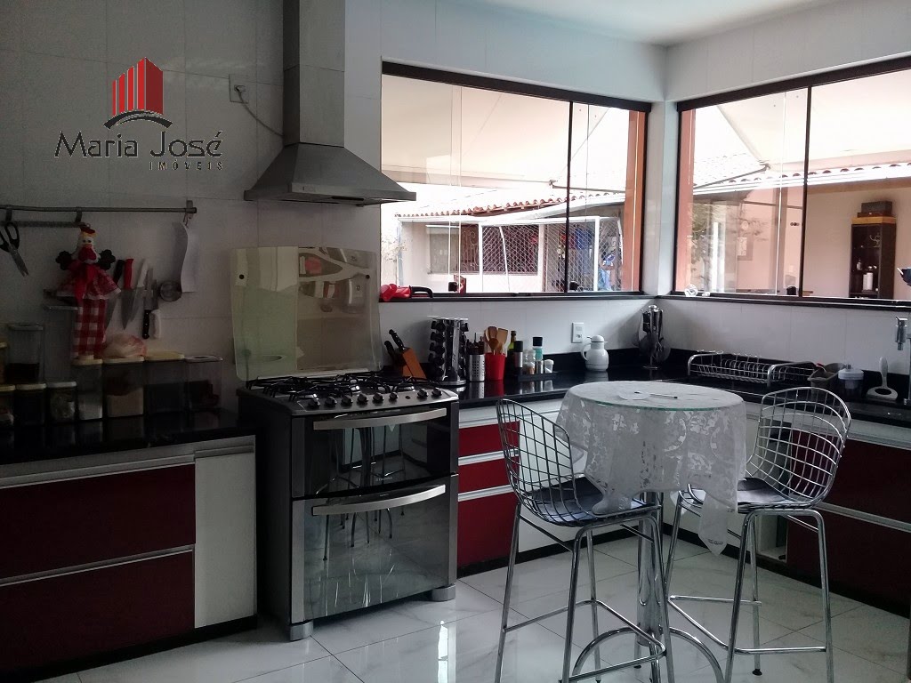 Casa à venda com 4 quartos, 1 suíte, 5 vagas e 500m² no Santa Helena, Sete Lagoas (MG) — foto 18 de 30