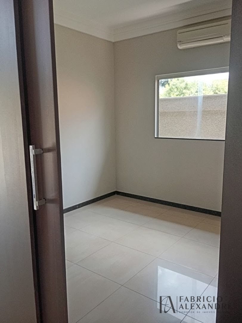 Casa à venda com 3 quartos, 3 suítes, 4 vagas e 215m² no Residencial Gaivota I, São José do Rio Preto (SP) — foto 17 de 30