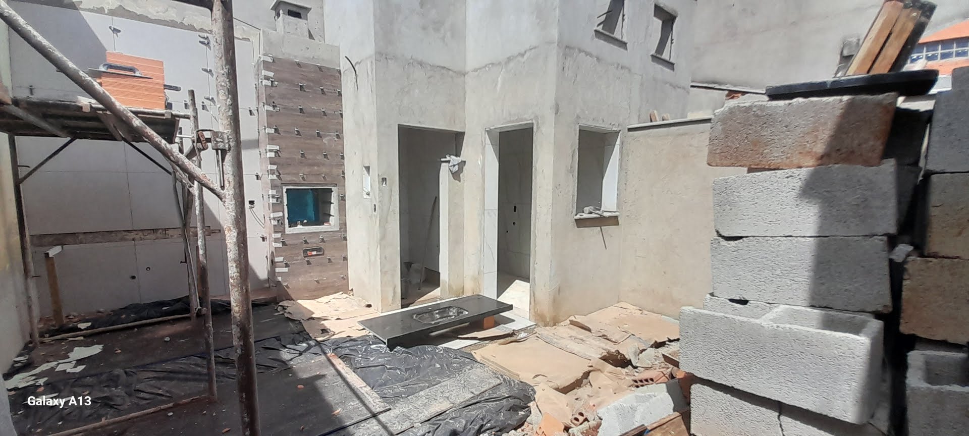 Casa à venda com 3 quartos, 1 suíte, 2 vagas e 126m² no Santa Monica, Belo Horizonte (MG) — foto 4 de 5