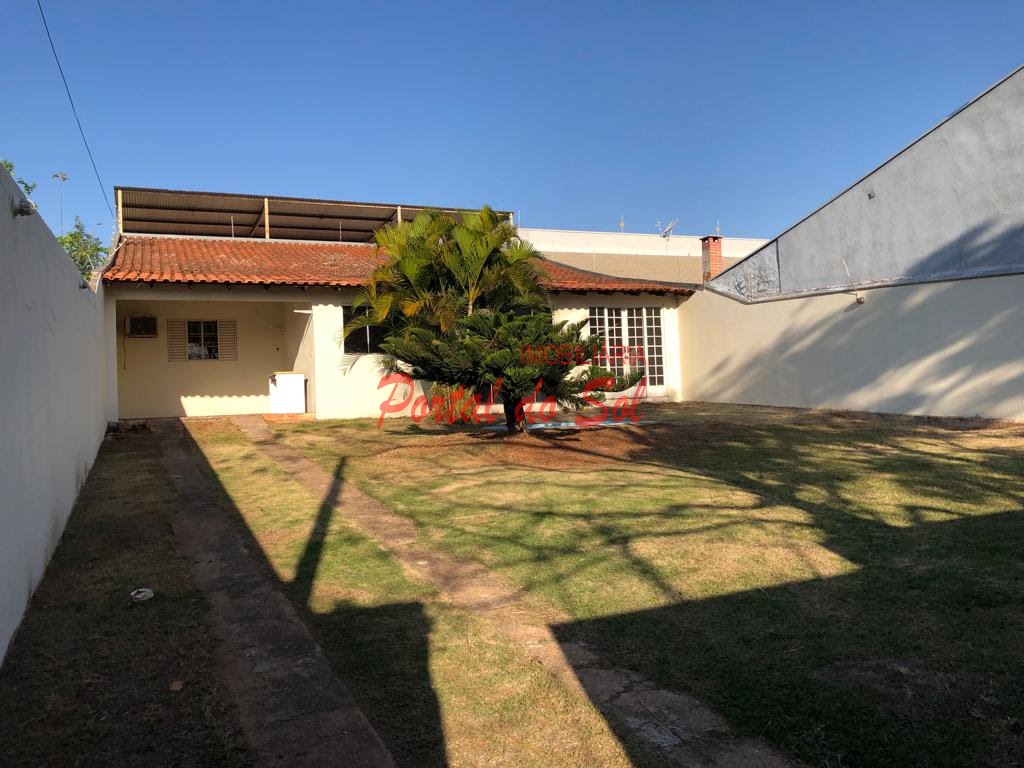 Casa à venda com 2 quartos, 1 banheiro, 4 vagas e 320m² no Parque Alvorada, Santo Antônio da Platina — foto principal