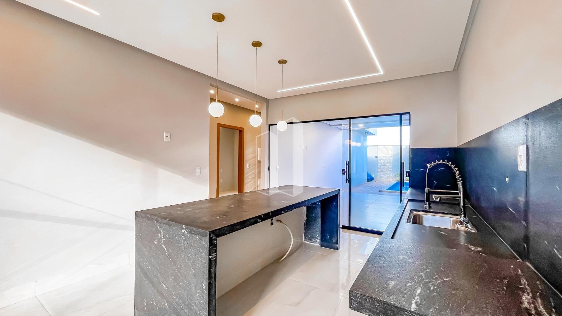 Casa à venda com 3 quartos, 3 suítes, 2 vagas e 179m² no Parque das Paineiras (1,2,3 e 4 Etapa), Goiânia (GO) — foto 7 de 19