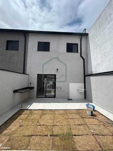 Casa para Venda em Mogi das Cruzes / SP no bairro Jardim Universo 