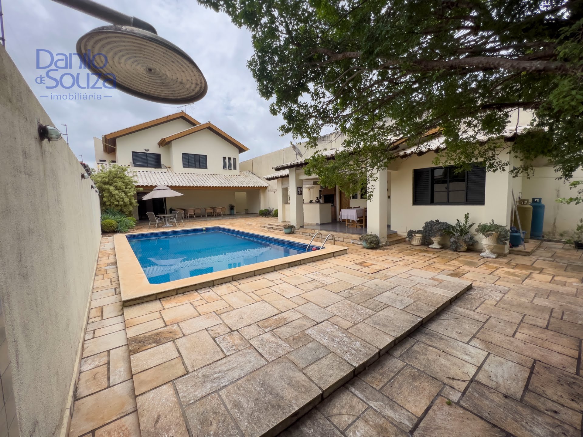 Casa à venda com 4 quartos, 2 suítes, 4 vagas e 576m² no Centro, Araxá (MG) — foto 19 de 24
