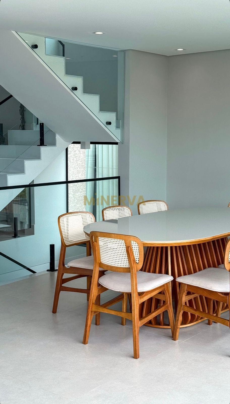 Casa à venda com 4 quartos, 4 suítes, 3 vagas e 330m² no Rio Abaixo, Atibaia (SP) — foto 8 de 23