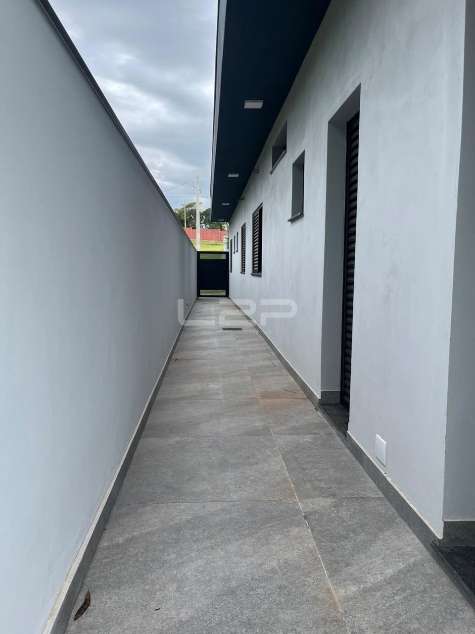 Casa à venda com 3 quartos, 3 suítes, 4 vagas e 184m² no Villagio Azzure, Itupeva (SP) — foto 28 de 30