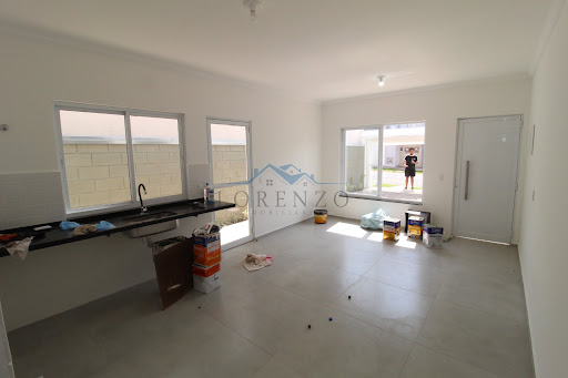 Sala de estar e cozinha