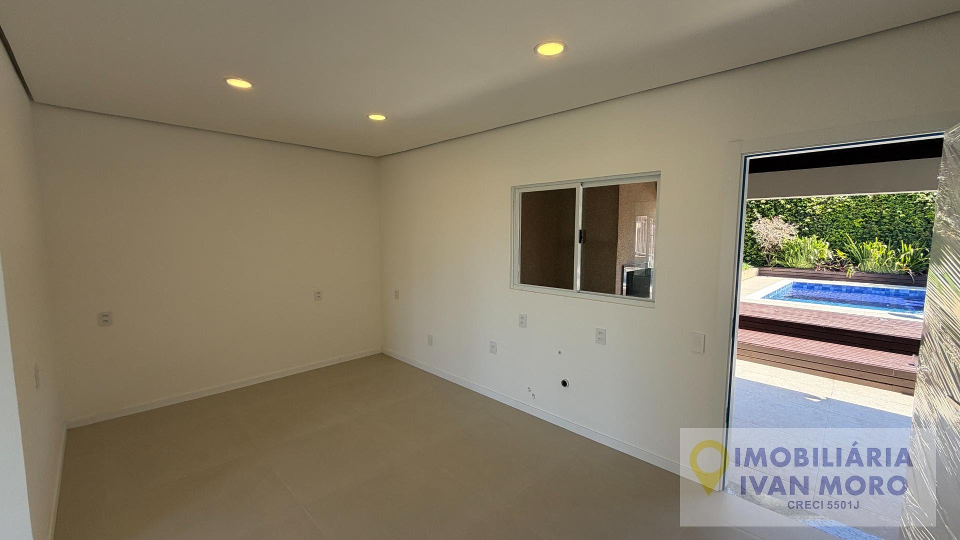 Casa à venda com 3 quartos, 1 suíte, 4 vagas e 154m² no Centro, Florianópolis (SC) — foto 21 de 25