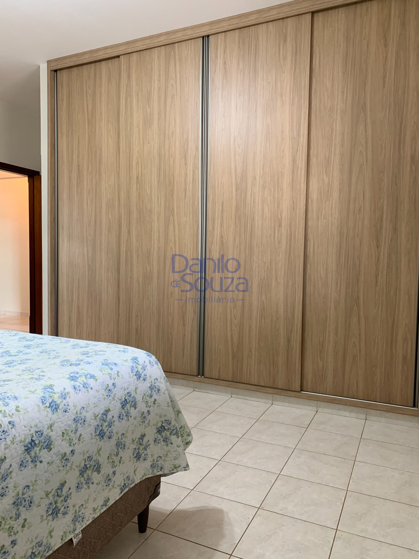 Casa à venda com 3 quartos, 1 suíte, 2 vagas e 360m² no Arasol, Araxá (MG) — foto 15 de 21