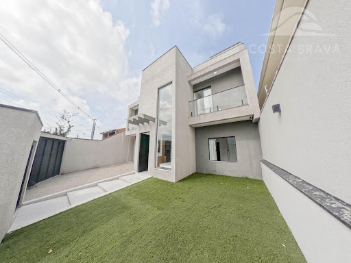 Casa Alto Padrão Bom Retiro: Conforto e Sofisticação 273m²