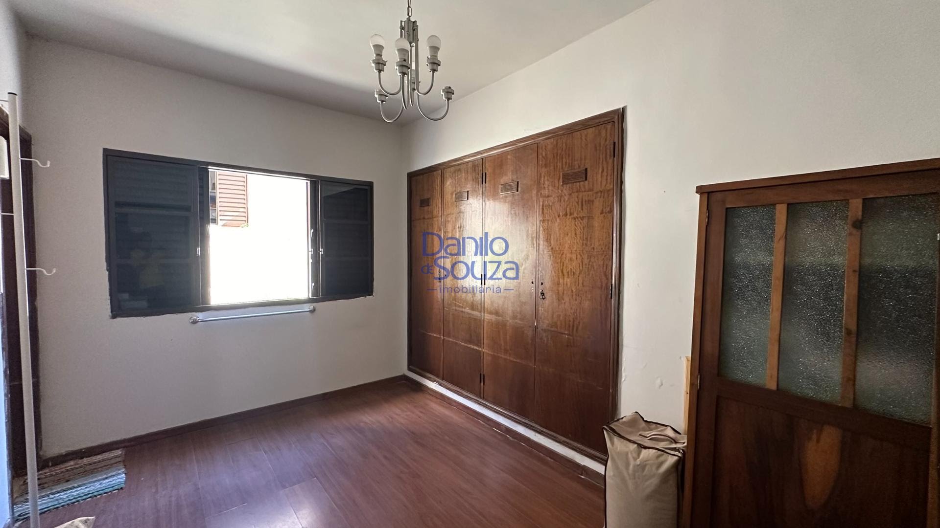 Casa à venda com 4 quartos, 1 suíte, 1 vaga e 480m² no Centro, Araxá (MG) — foto 18 de 23