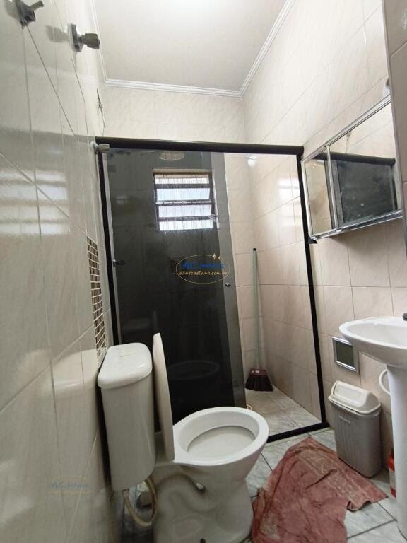 Casa à venda com 1 quarto, 1 banheiro, 1 vaga e 50m² no Aviação, Praia Grande (SP) — foto 7 de 11