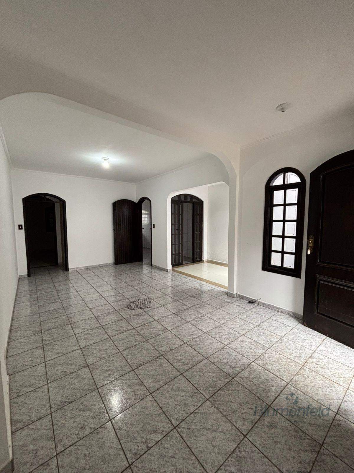 Casa para alugar com 3 quartos, 1 suíte, 3 vagas e 200m² no Jardim Rincão, Arujá (SP) — foto 5 de 15