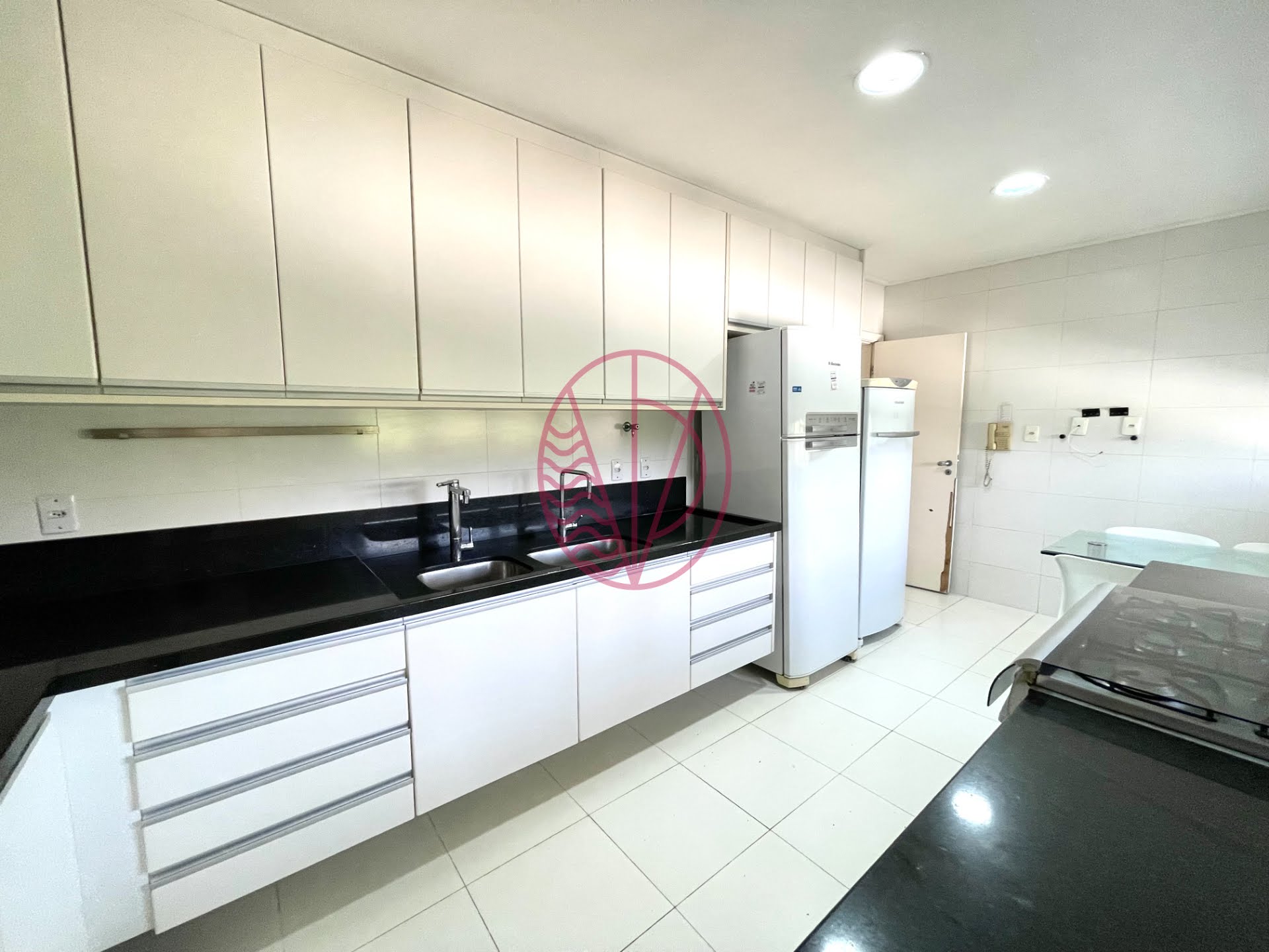 Apartamento à venda com 3 quartos, 2 suítes, 3 vagas e 212m² no Itaigara, Salvador (BA) — foto 14 de 30