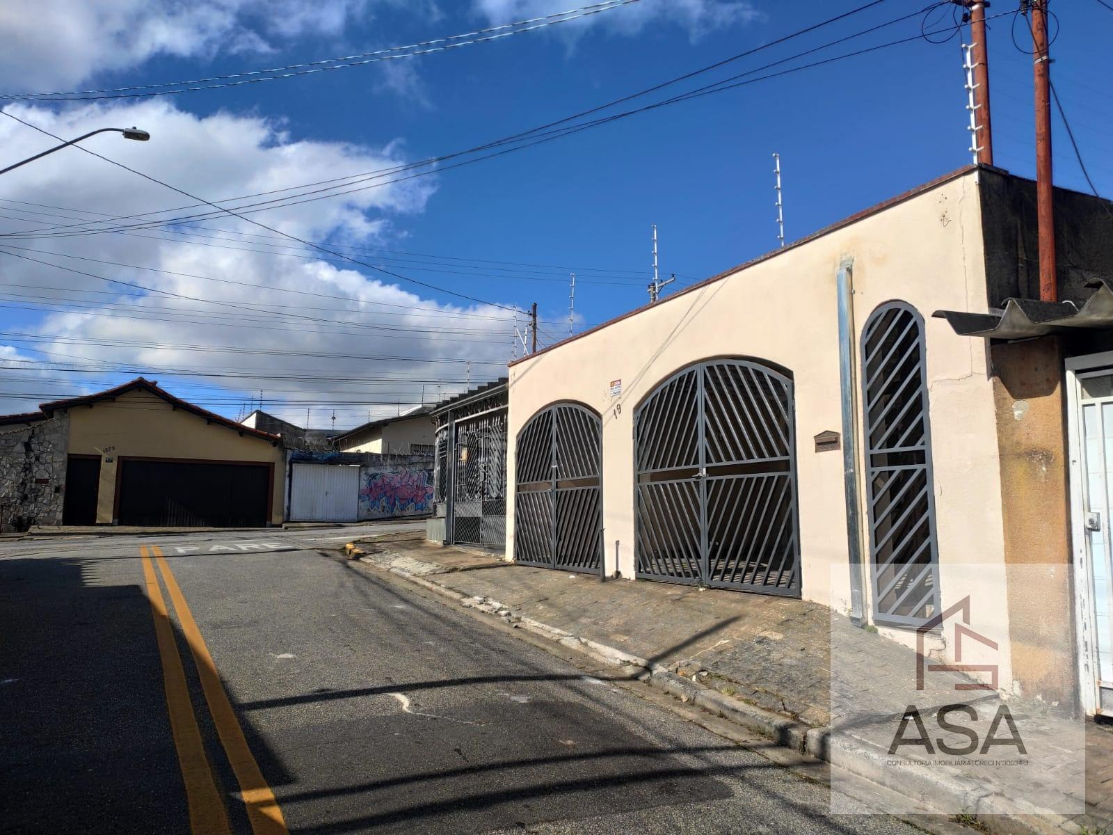 Casa, 3 quartos, 207 m² - Foto 2