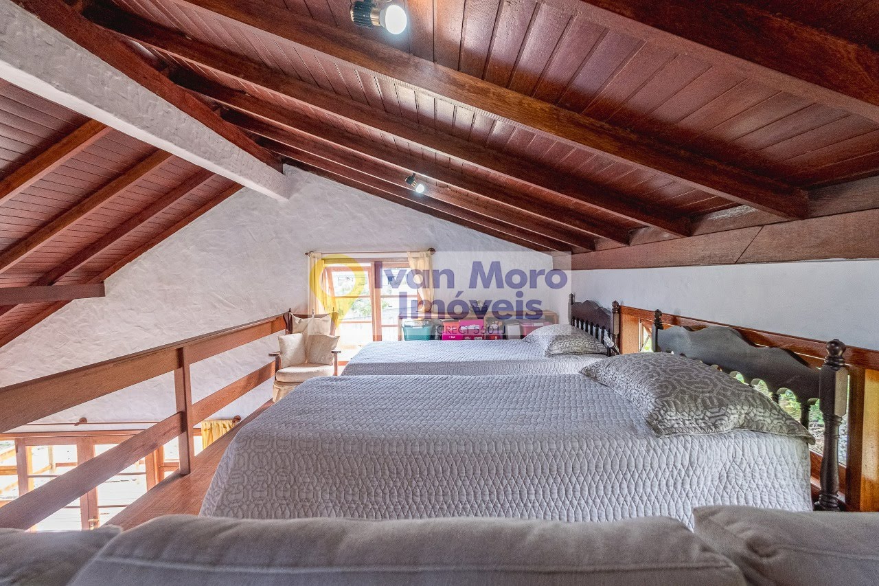 Casa à venda com 5 quartos, 2 suítes, 4 vagas e 465m² no Cachoeira do Bom Jesus, Florianópolis (SC) — foto 18 de 30