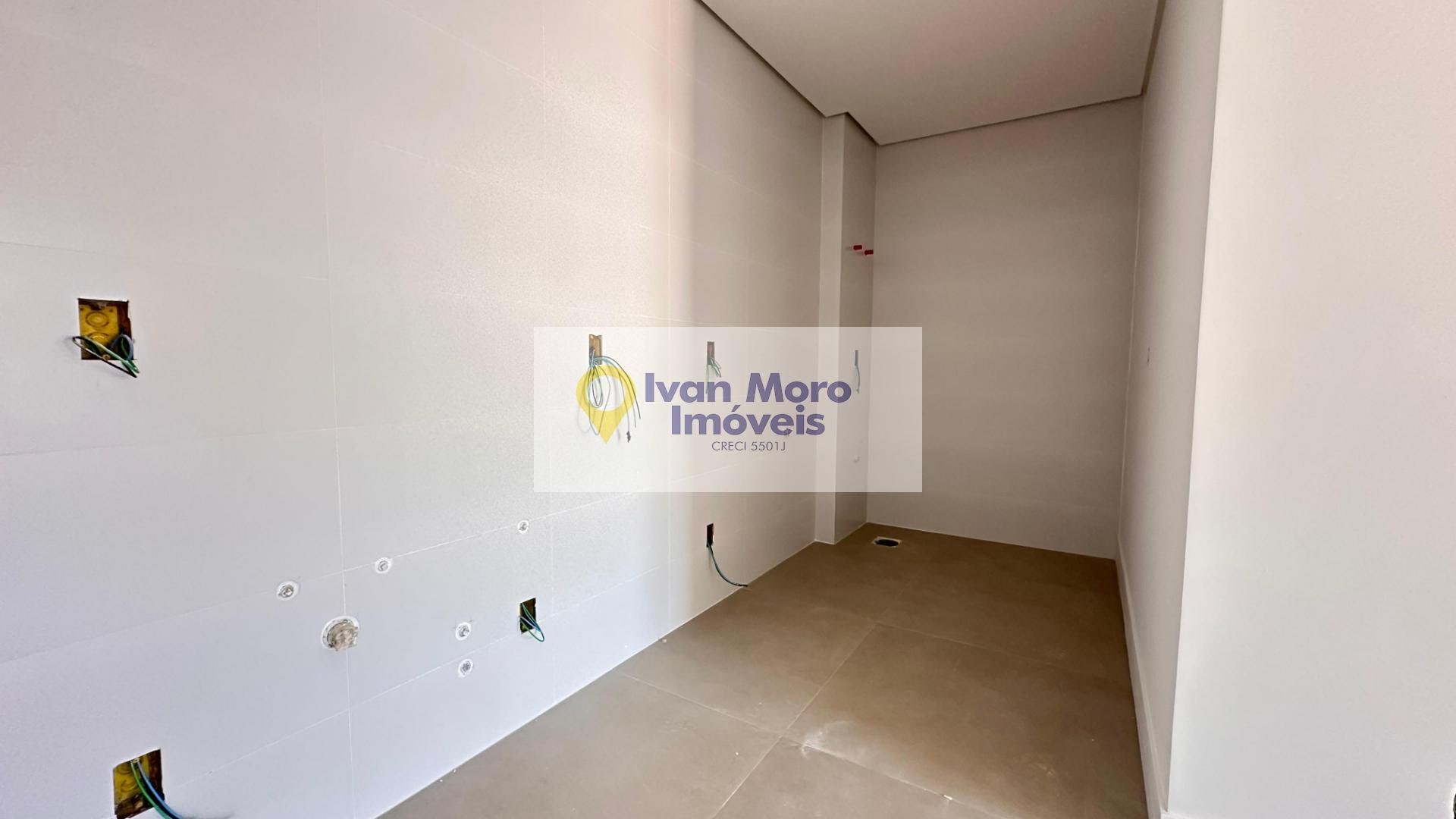 Apartamento à venda com 2 quartos, 1 suíte, 1 vaga e 66m² no Saco Grande, Florianópolis (SC) — foto 7 de 9