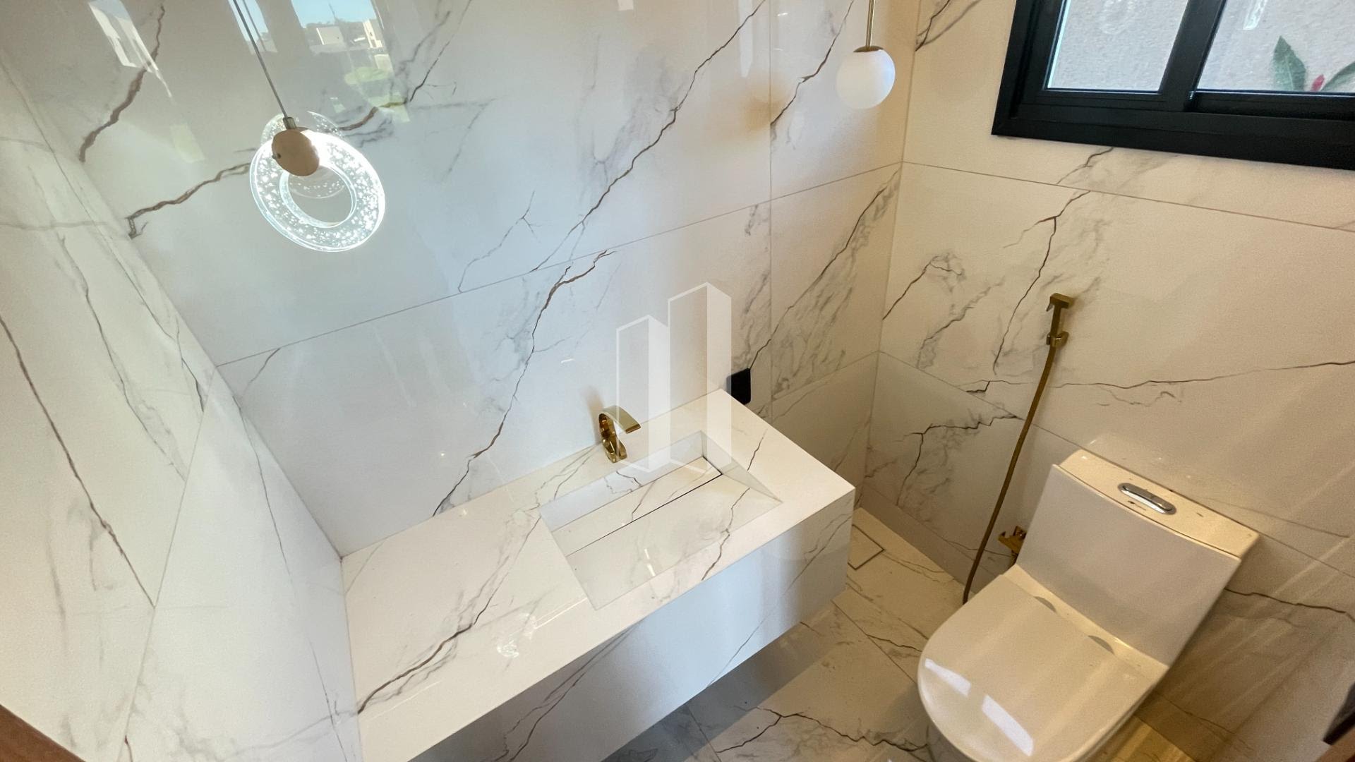 Casa à venda com 4 quartos, 4 suítes, 4 vagas e 283m² no Jardins França, Goiânia (GO) — foto 15 de 28