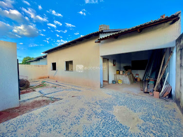 Casa em Setor Aeroporto  -  Catalão