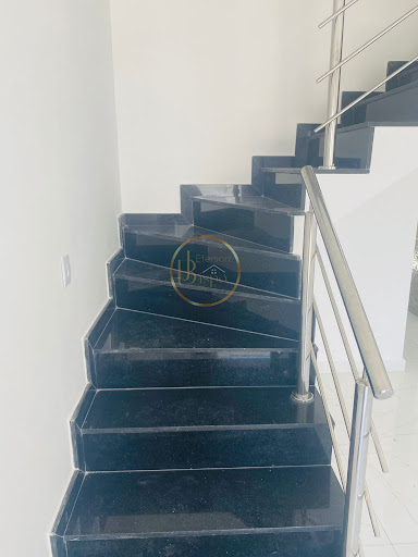 Apartamento Duplex em Alto Taperapuan - Porto Seguro: 78m², 2 Dormitórios, 2 Suítes, 3 Banheiros - Venda e Locação por R$450.000!