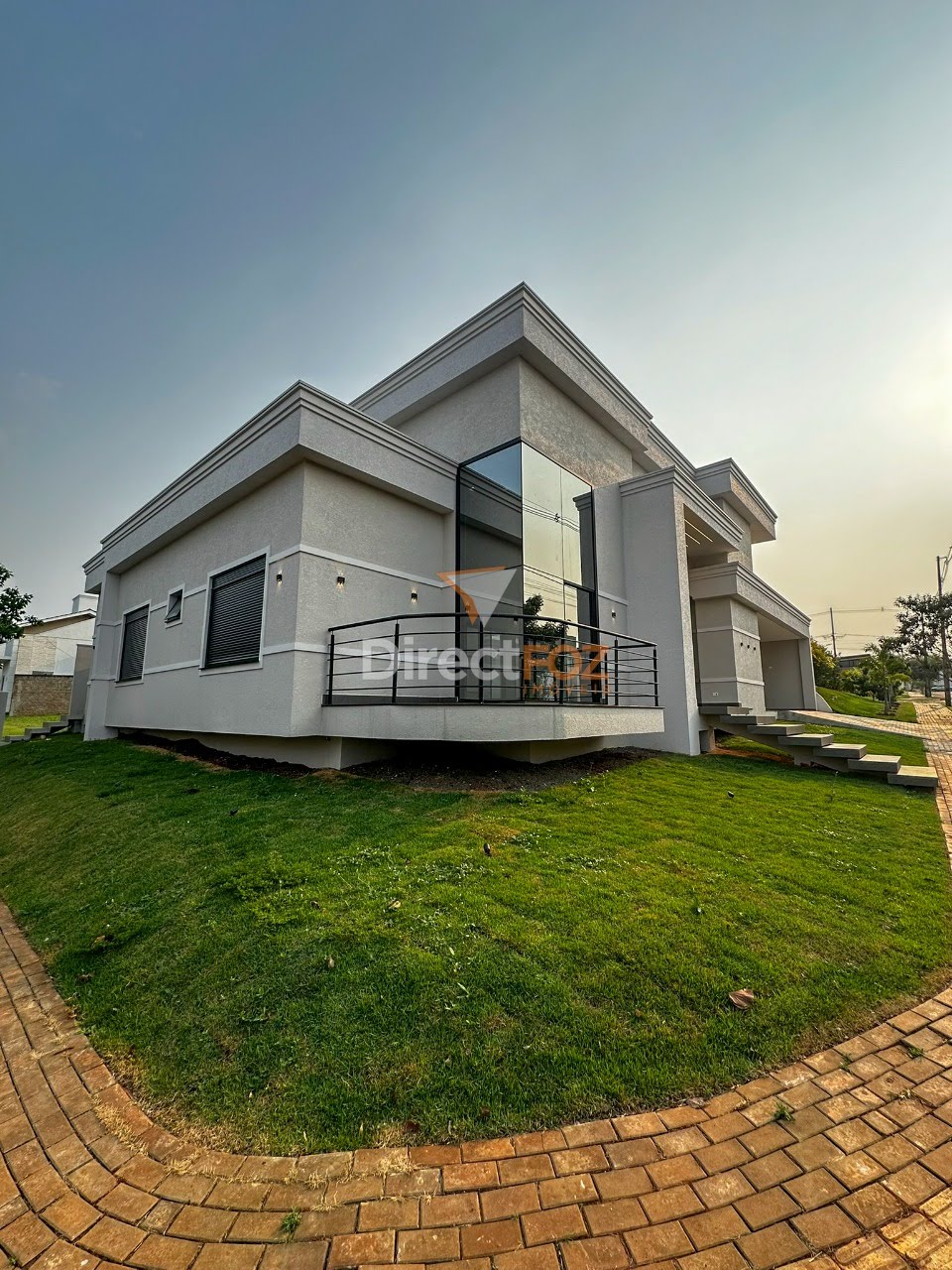 Casa Moderna e Imponente à Venda em Condomínio Villa Conscientia - Asa Norte