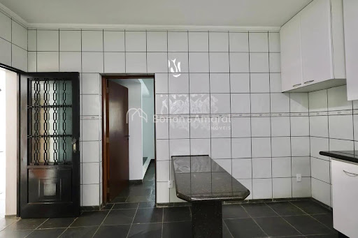 Casa, 3 quartos, 300 m² - Foto 13