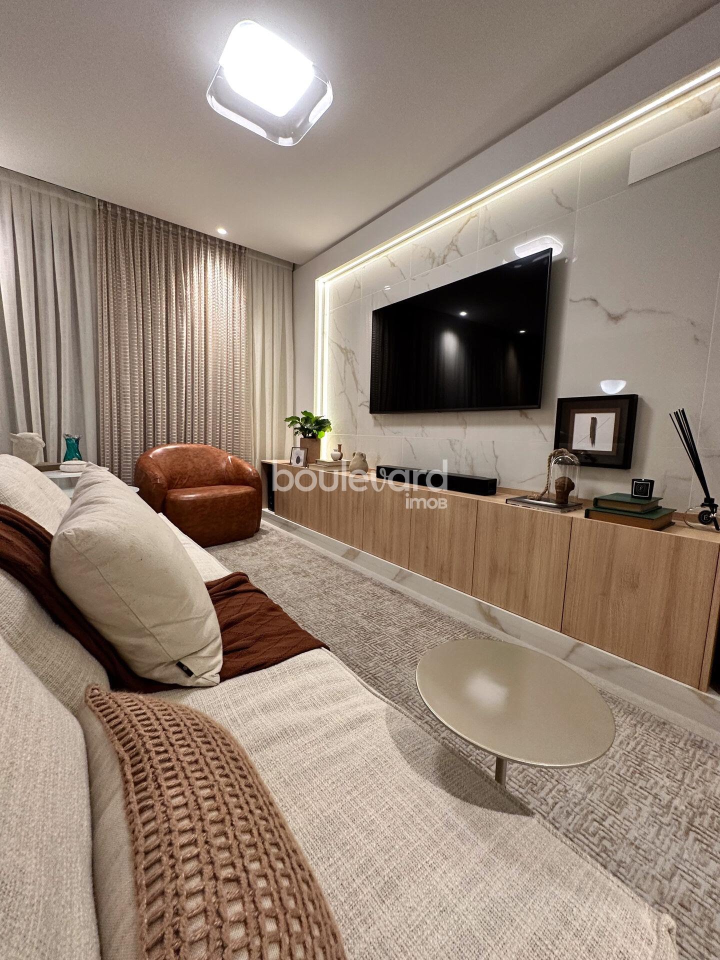 Apartamento à venda com 3 quartos, 1 suíte, 2 vagas e 107m² no Centro, Florianópolis (SC) — foto 3 de 30