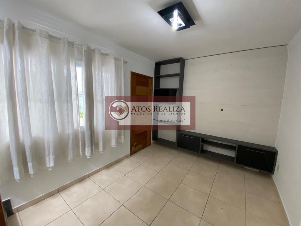 Casa à venda com 3 quartos, 1 banheiro, 2 vagas e 60m² no Jardim Pedreira, São Paulo — foto principal