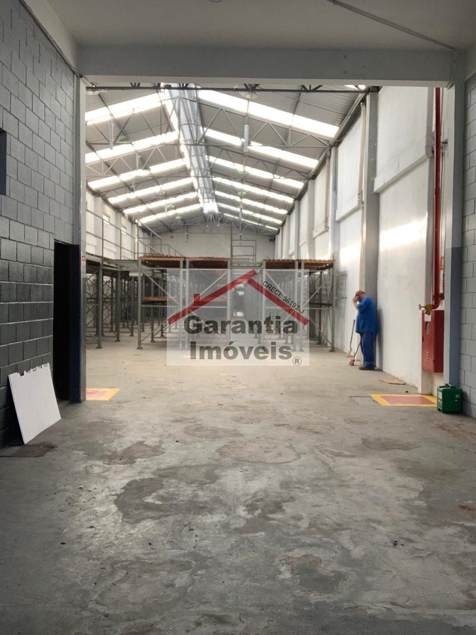 Comercial para alugar com 4 banheiros, 4 vagas e 500m² no Piratininga, Osasco (SP) — foto 2 de 30