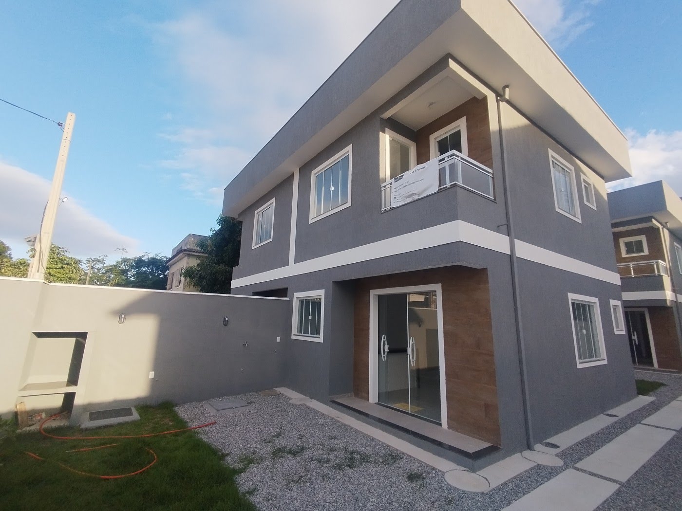 Casa à venda com 2 quartos, 2 suítes, 1 vaga e 100m² no Enseada das Gaivotas, Rio das Ostras (RJ) — foto 2 de 8