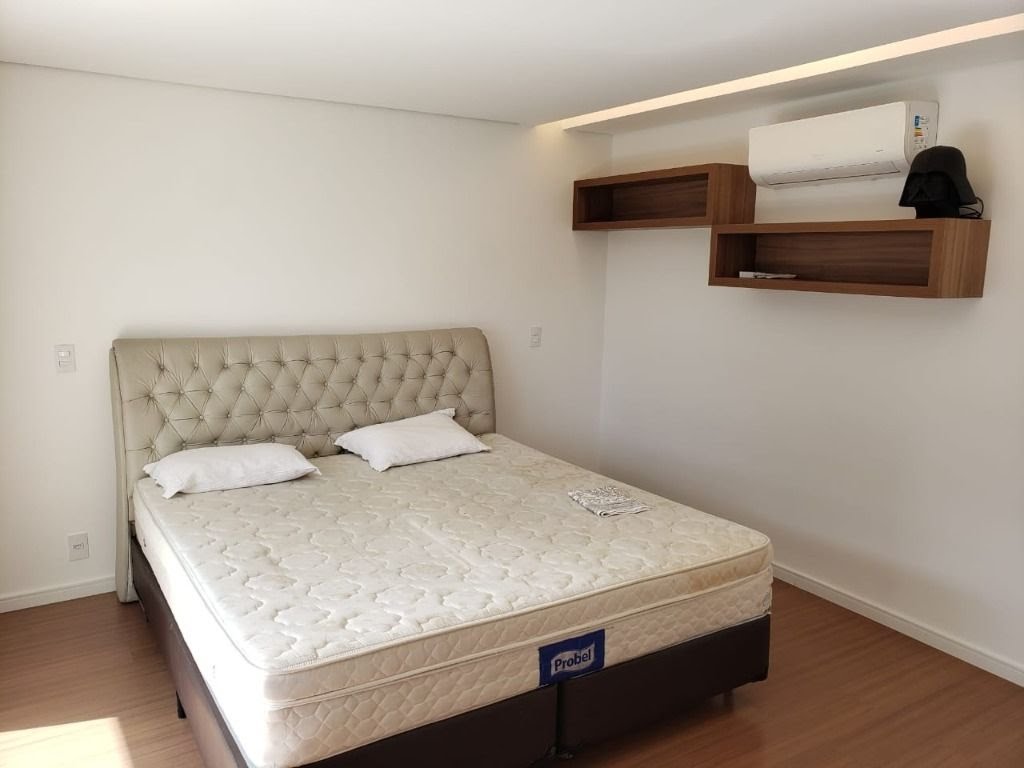 Casa à venda com 3 quartos, 3 suítes, 4 vagas e 500m² no Condomínio Country Club, Arujá (SP) — foto 12 de 28