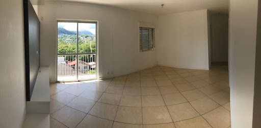 Dormitório transformada sala ampla