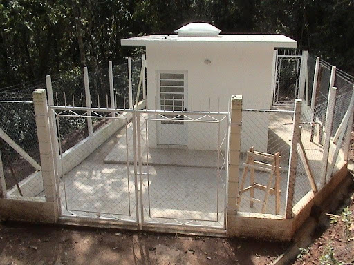Casa de máquinas conforme especificações
