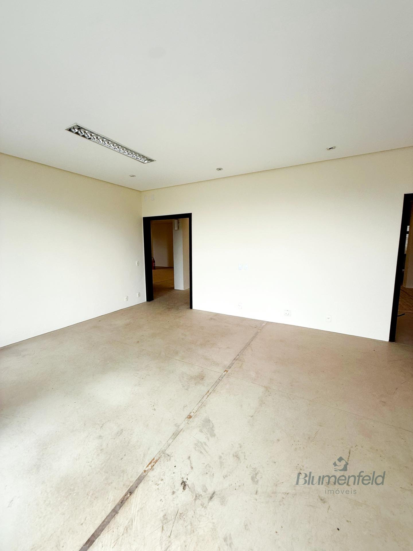 Comercial à venda com 18 vagas e 724m² no Perová, Arujá (SP) — foto 11 de 27