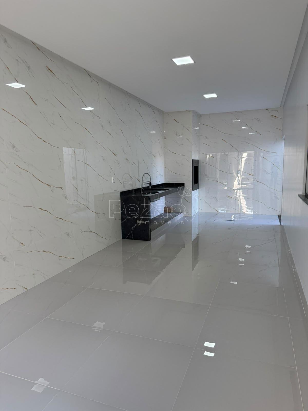 Casa à venda com 3 quartos, 1 suíte, 4 vagas e 250m² no Setor Bela Vista, Itapuranga (GO) — foto 6 de 14