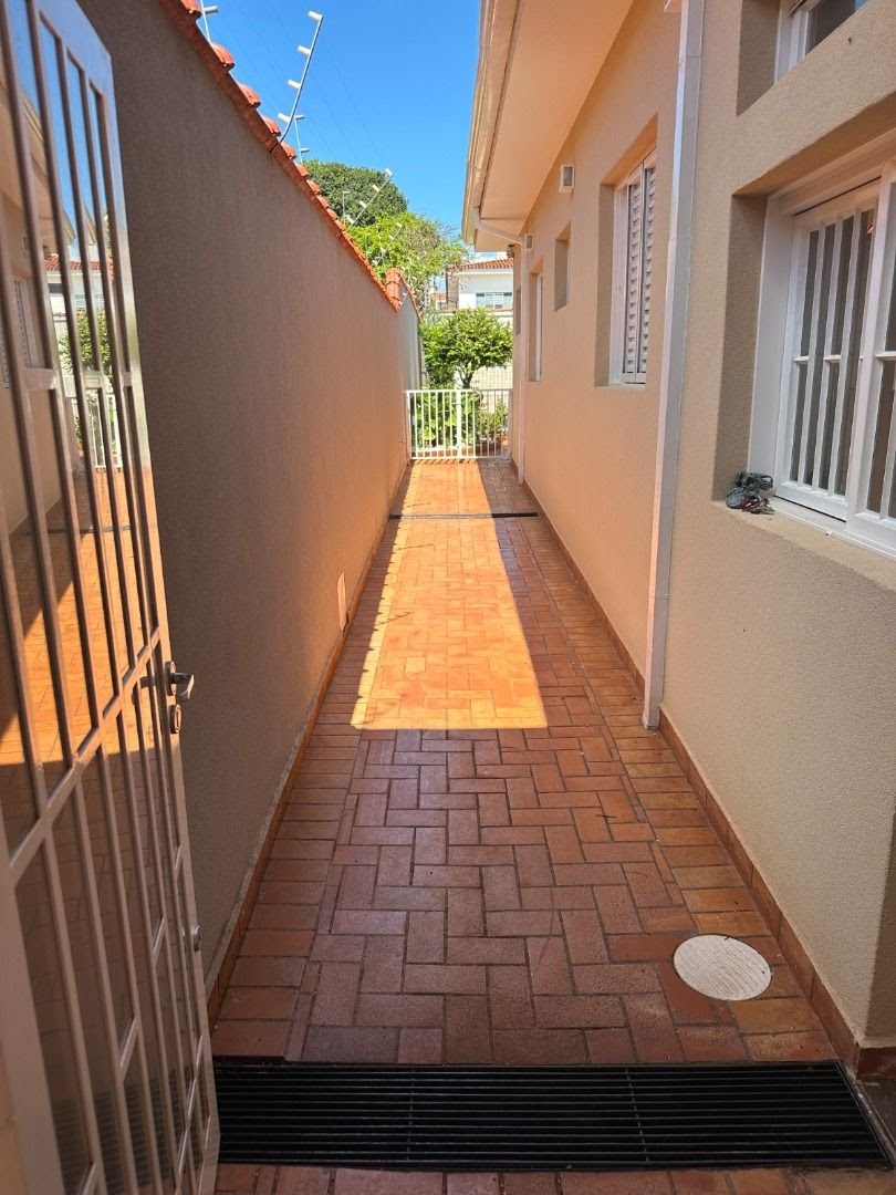 Casa à venda com 5 quartos, 3 suítes, 5 vagas e 324m² no Vila Tibério, Ribeirão Preto (SP) — foto 7 de 30