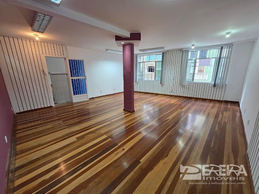 Casa Comercial em Centro  -  Nova Friburgo
