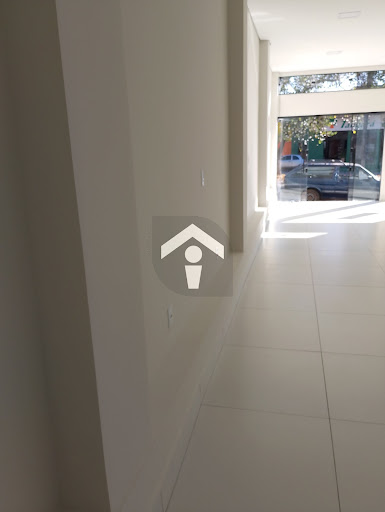 Ponto Comercial em Jardim São Carlos - Alfenas: 90M², 2 Banheiros, Locação por R$ 2.500