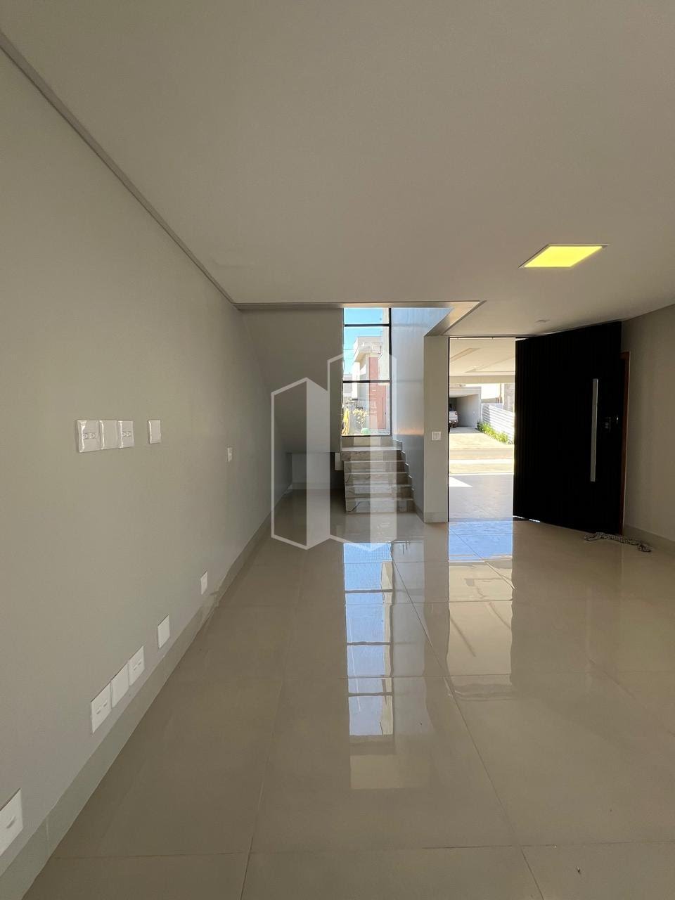 Casa à venda com 4 quartos, 3 suítes, 2 vagas e 246m² no Jardins Capri, Senador Canedo (GO) — foto 4 de 30