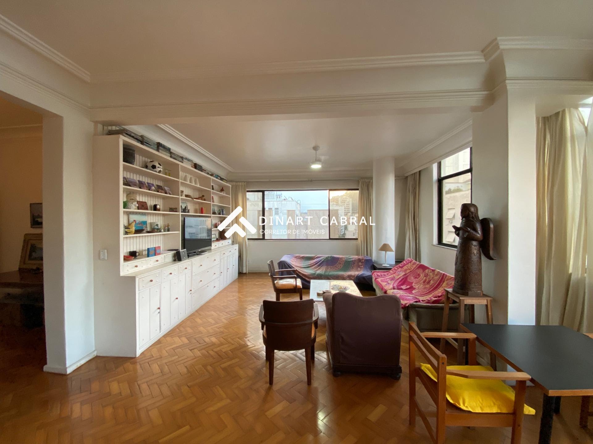 Apartamento à venda com 3 quartos, 1 suíte, 1 vaga e 215m² no Copacabana, Rio de Janeiro (RJ) — foto 2 de 30