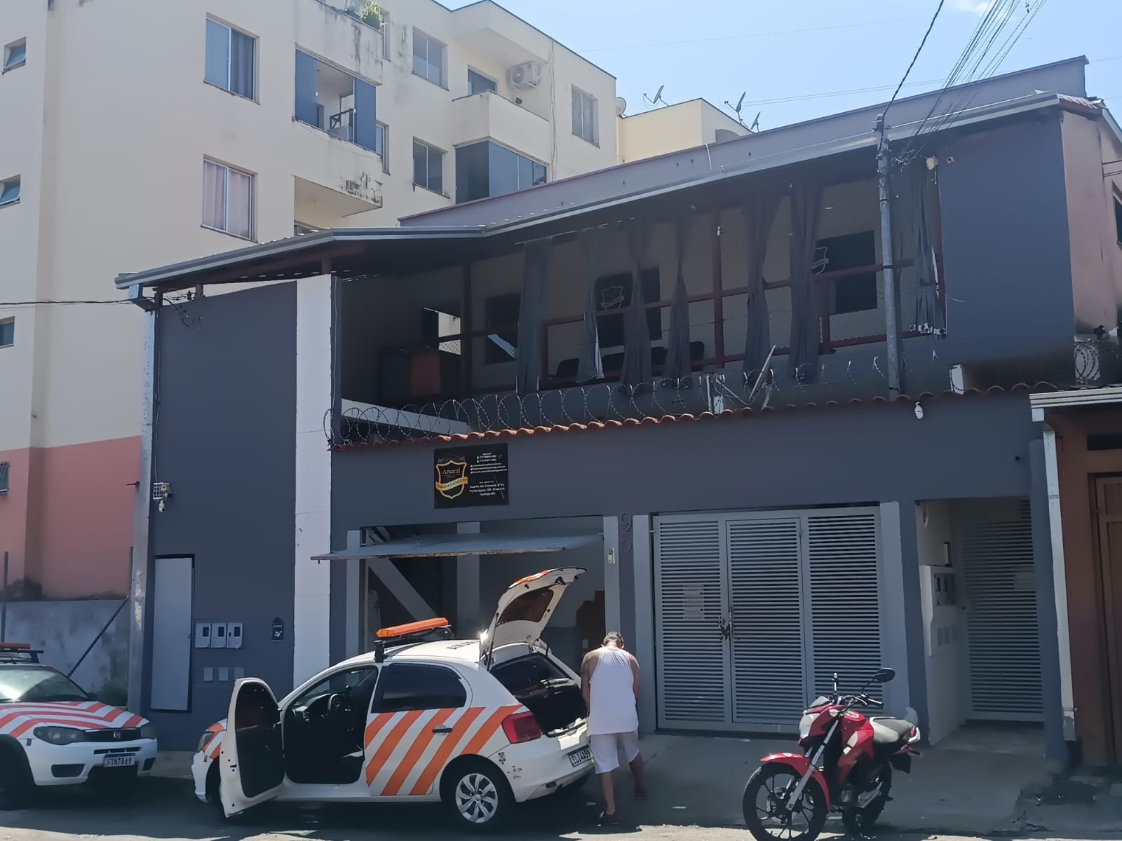 EXCELENT OPORTUNIDADE - CASA COM 5 UNIDADES NO MESMO LOTE (PARQUE DAS ÁGUAS)