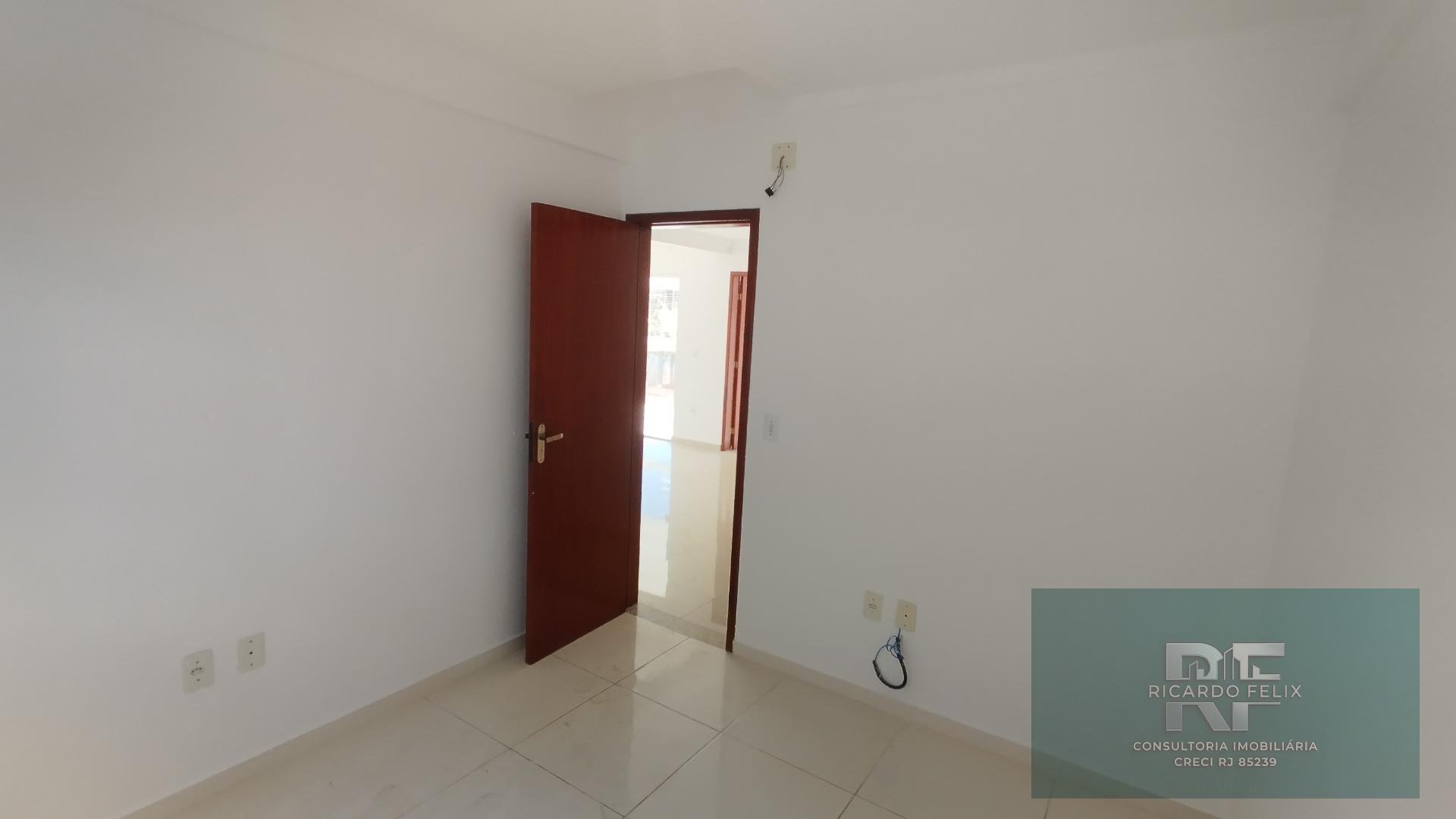 Apartamento à venda com 3 quartos, 1 suíte, 2 vagas e 95m² no Jardim Mariléa, Rio das Ostras (RJ) — foto 15 de 18