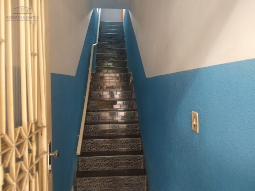 Acesso dos aptos.