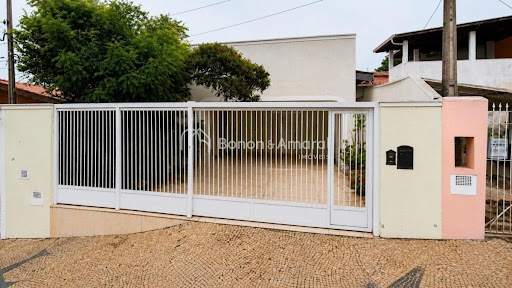 Casa, 3 quartos, 195 m² - Foto 1
