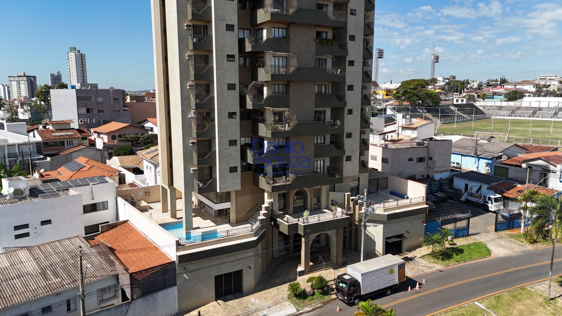 Apartamento à venda com 3 quartos, 1 suíte, 2 vagas e 161m² no Centro, Araxá (MG) — foto 14 de 14