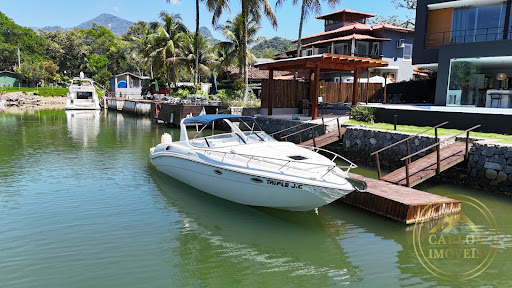 Barcos em Bracuí (Cunhambebe)  -  Angra dos Reis