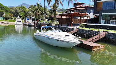 Barcos em Bracuí (Cunhambebe)  -  Angra dos Reis