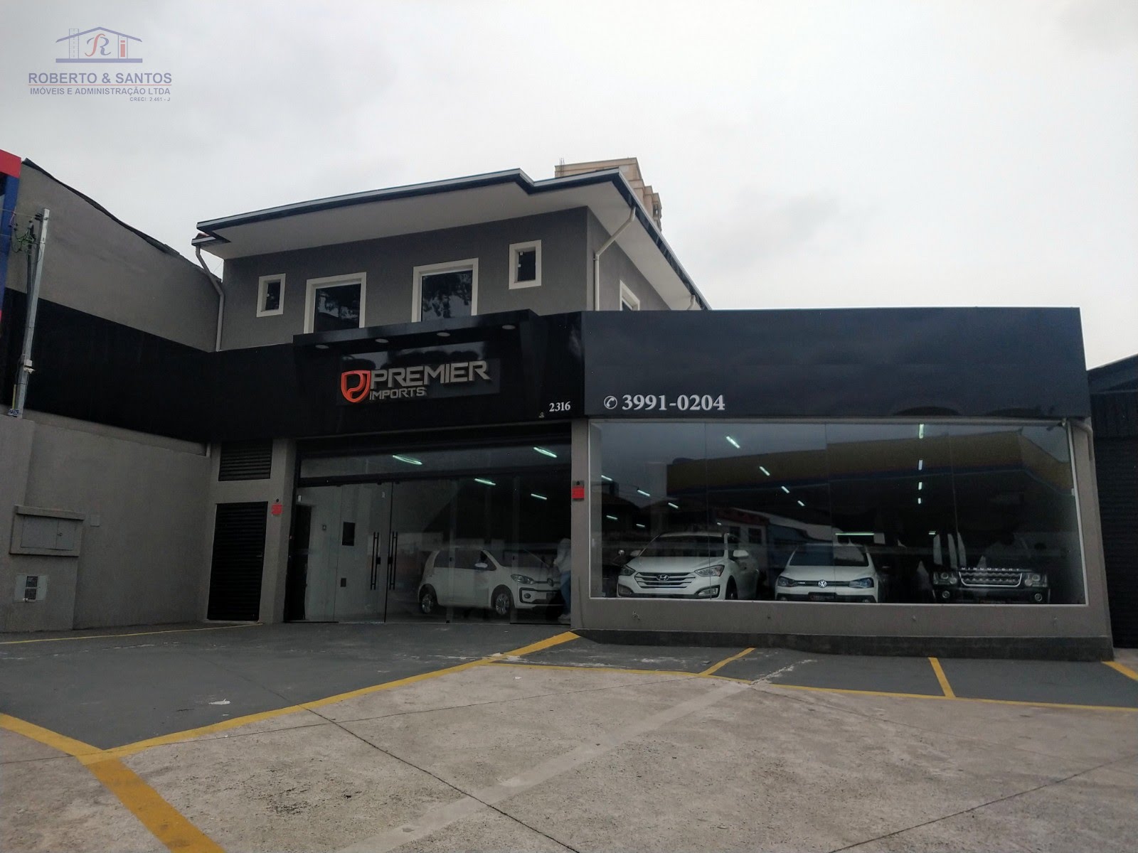 Frente, outro ângulo