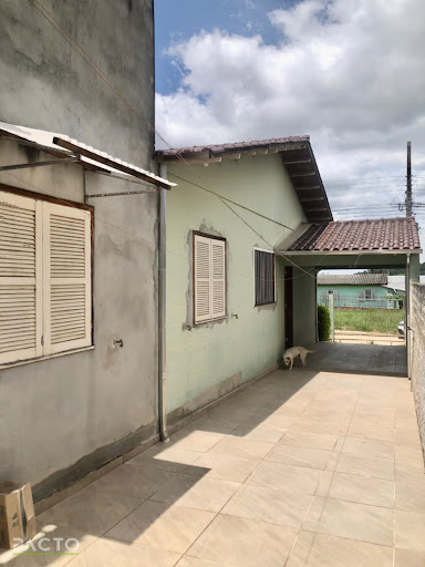 Casa em Coloninha  -  Araranguá