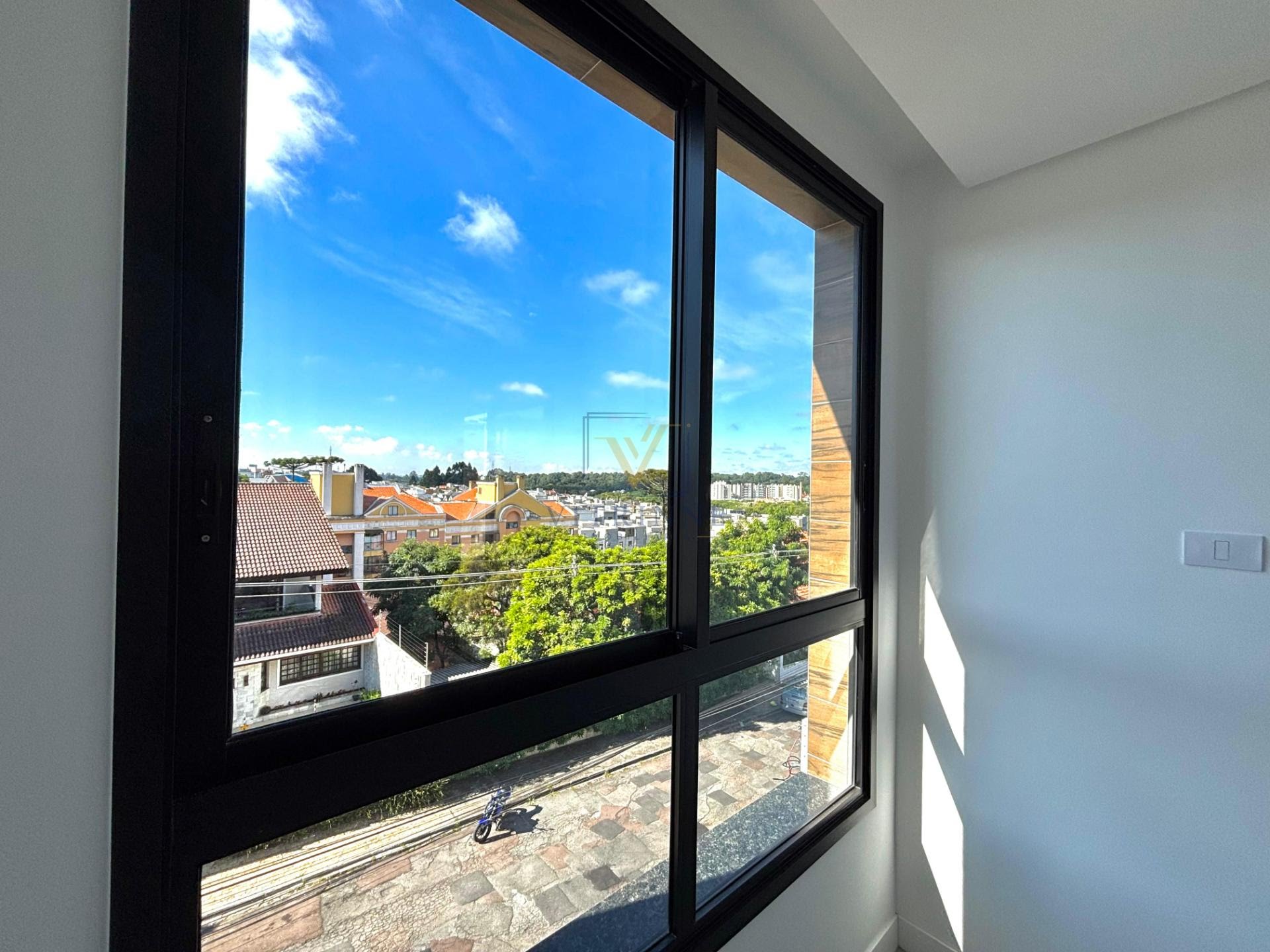 Casa à venda com 3 quartos, 3 suítes, 3 vagas e 268m² no Tingui, Curitiba (PR) — foto 12 de 30