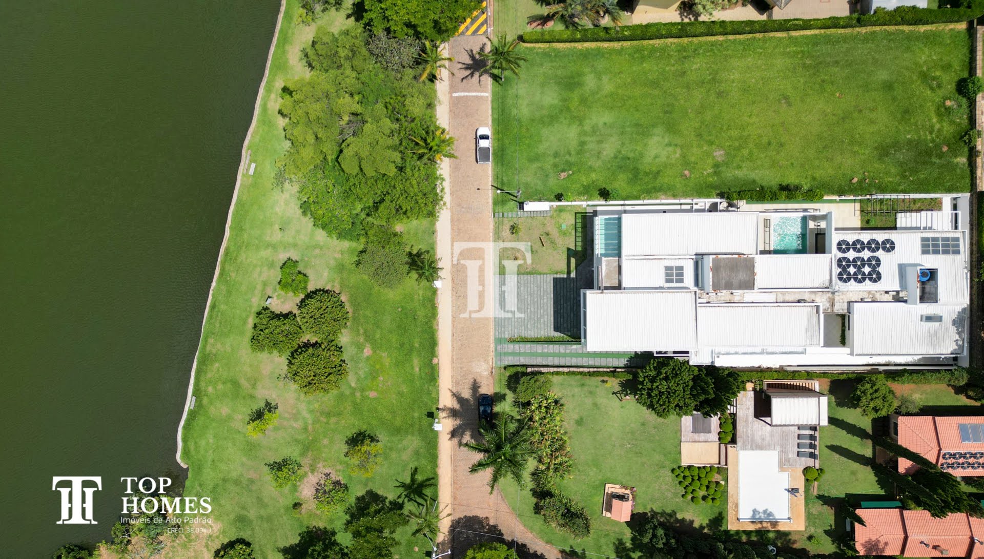 Casa de alto padrão frente ao lago do condomínio Portal da Concórdia em Cabreúva/SP